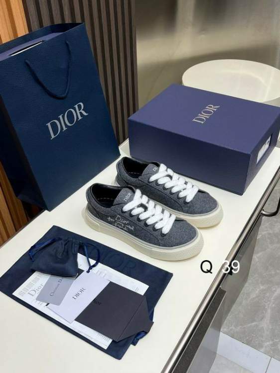 Picture of Dior Shoes _SKUDiorsz38-45FF09023639